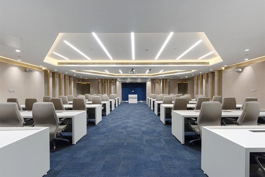 پروژه نورپردازی بیمه رازی