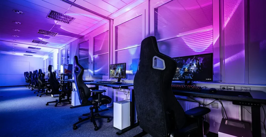 آینده نورپردازی گیمینگ با نورا