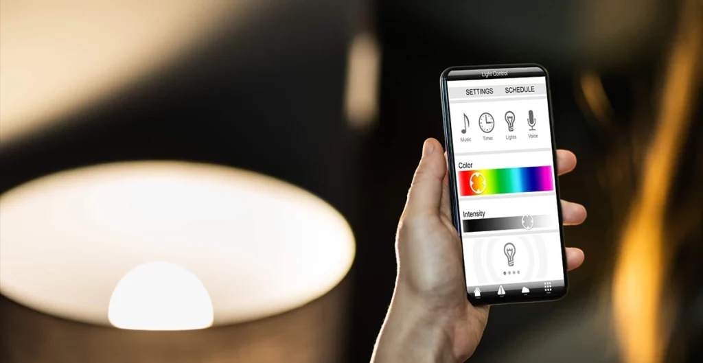 کنترل صوتی و اپلیکیشن موبایل