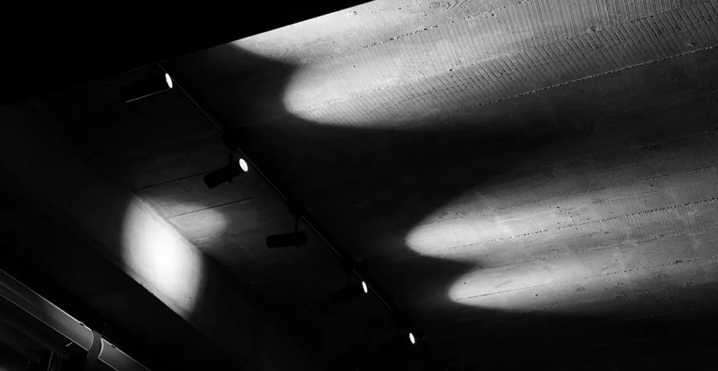 طراحی روشنایی سفارشی؛ از ایده تا نقشه اجرا