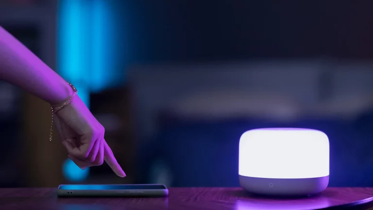 راهنمای جامع کنترل هوشمند روشنایی در معماری