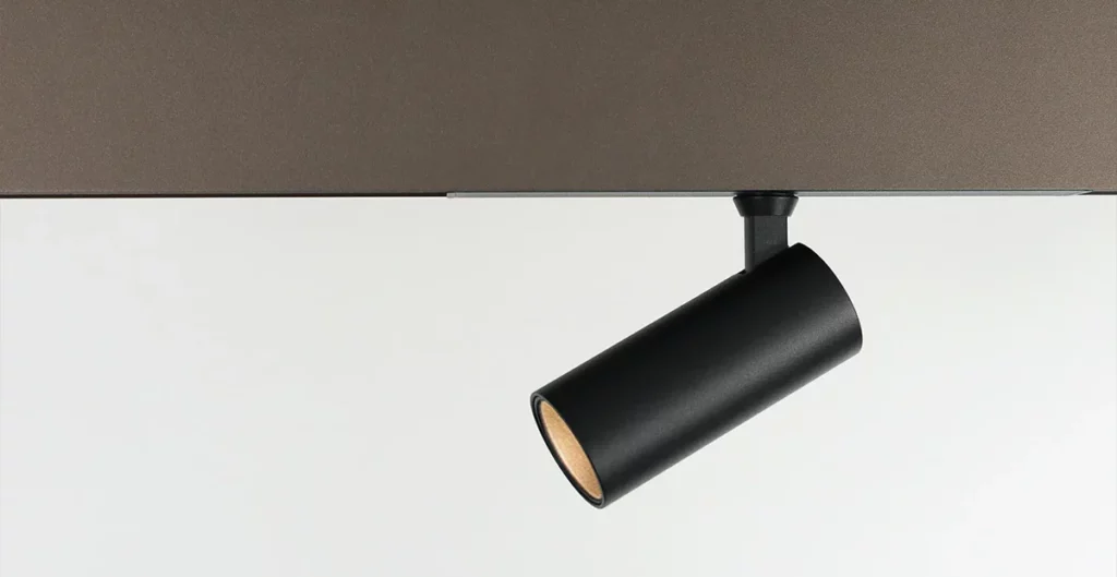 چک‌لیست جامع انتخاب چراغ مگنتی