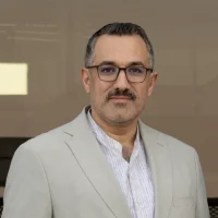 مدیر عامل یوسف زند مدیر عامل یوسف زند